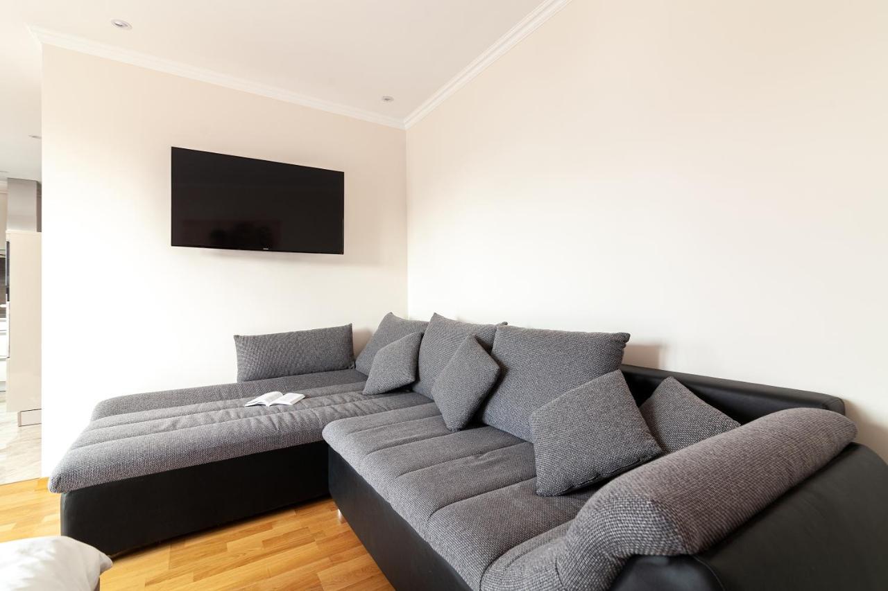 Regrand Apartment On Kulisha 47A Львів Екстер'єр фото
