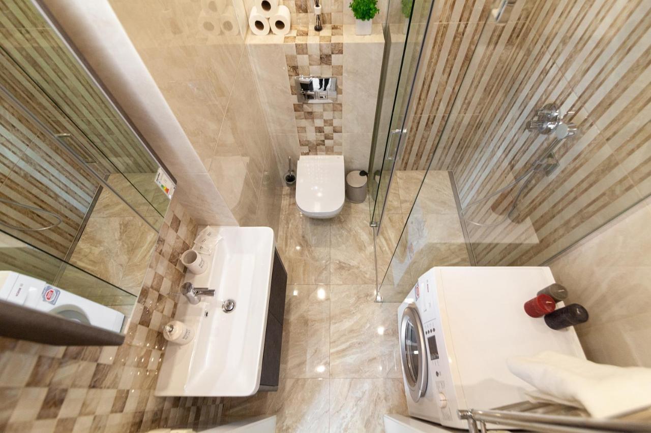 Regrand Apartment On Kulisha 47A Львів Екстер'єр фото
