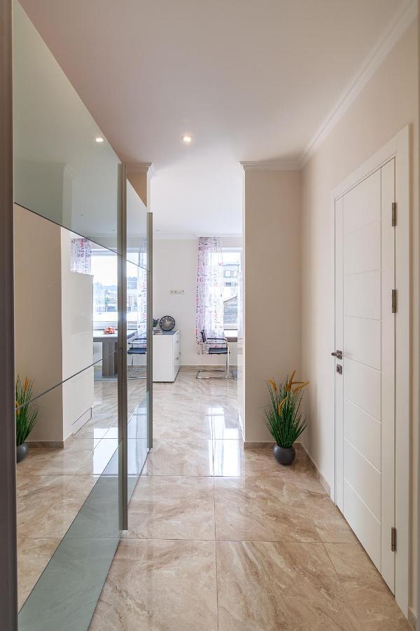 Regrand Apartment On Kulisha 47A Львів Екстер'єр фото